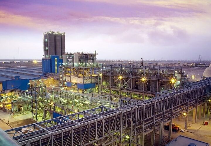 ظرفیت خالی صنعت پتروشیمی با تداوم مشکل تامین خوراک به ۳۰ میلیون تن می رسد ظرفیت خالی صنعت پتروشیمی با تداوم مشکل تامین خوراک به ۳۰ میلیون تن می رسد