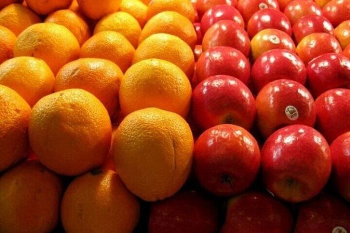 توزیع میوه شب عید آغاز شد توزیع میوه شب عید آغاز شد