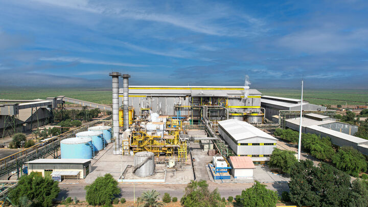 عبور از تولید ۱۰۰ هزار تُن شکر در نیشکر امام خمینی (ره) عبور از تولید ۱۰۰ هزار تُن شکر در نیشکر امام خمینی (ره)