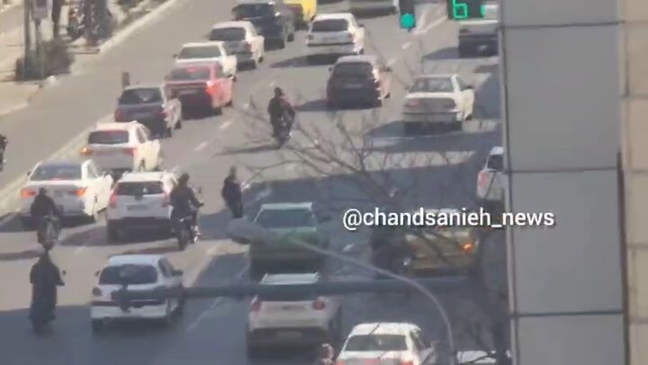 سرقت موبایل در روز روشن