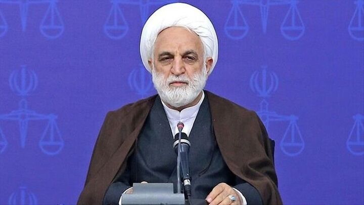 دستگاه قضا برای حل مشکلات مردم در کنار دولت قرار دارد دستگاه قضا برای حل مشکلات مردم در کنار دولت قرار دارد