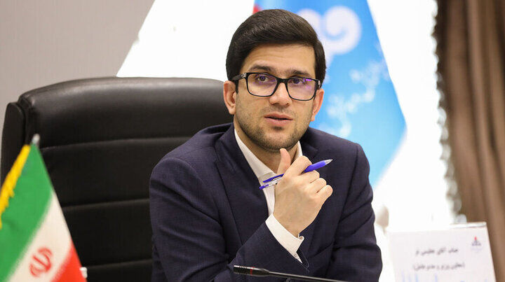 گزینه ای از سه نرخی شدن بنزین روی میز نیست گزینه ای از سه نرخی شدن بنزین روی میز نیست