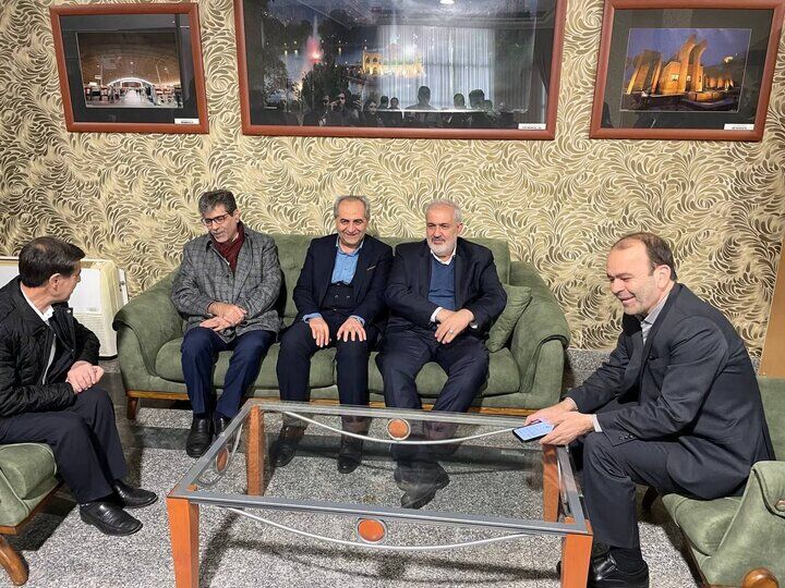 وزیر نیرو وارد تبریز شد وزیر نیرو وارد تبریز شد