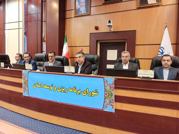 رکورد صادراتی استان مرکزی در راستای تحقق جهش تولید است رکورد صادراتی استان مرکزی در راستای تحقق جهش تولید است