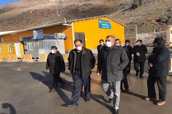انجام تشریفات گمرکی مسافران قطار بینالمللی تهران ــ وان در گمرک رازی