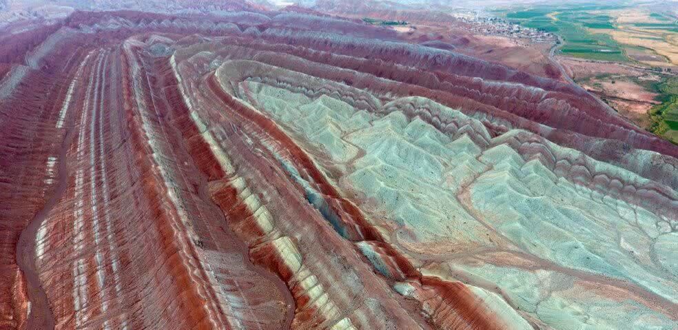 زیبایی های بکر ماهنشان از دریاچه پری تا معدن انگوران