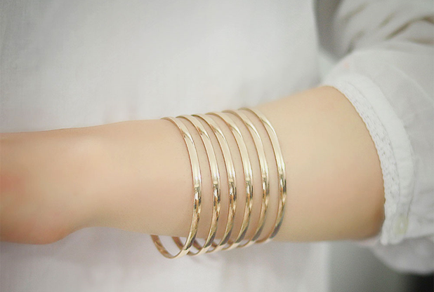 انواع النگو آینه ای و نکات خرید النگو طلا