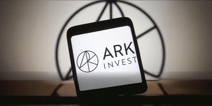 آرک اینوست در میان سقوط بازار ۱۳.۳ میلیون دلار سهام کوینبیس خریداری کرد آرک اینوست در میان سقوط بازار ۱۳.۳ میلیون دلار سهام کوینبیس خریداری کرد