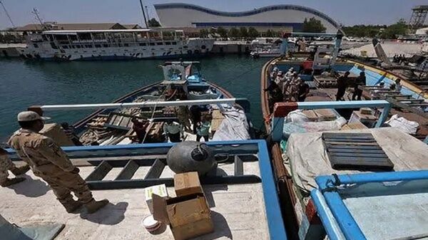 توقیف نفتکش خارجی به اتهام حمل ۲ میلیون لیتر سوخت قاچاق در دریای عمان توقیف نفتکش خارجی به اتهام حمل ۲ میلیون لیتر سوخت قاچاق در دریای عمان