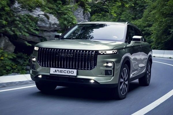 ماموت موفقیت چندانی در مونتاژ خودرو سواری نداشت| غول تجاری سازی در سودای سواری سازی