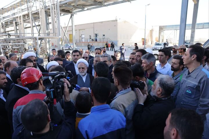 تاکید رییس قوه قضاییه بر پیشبرد ویژه نهضت احیای واحدهای تولیدی تاکید رییس قوه قضاییه بر پیشبرد ویژه نهضت احیای واحدهای تولیدی