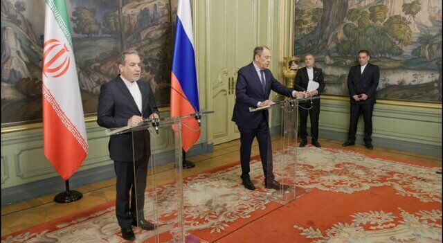 دعوت پزشکیان از پوتین برای سفر به ایران دعوت پزشکیان از پوتین برای سفر به ایران