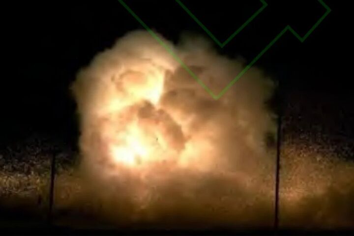 ادعای نشریه هنکگنگی: چین بمب هیدروژنی غیرهستهای را با موفقیت آزمایش کرد ادعای نشریه هنکگنگی: چین بمب هیدروژنی غیرهستهای را با موفقیت آزمایش کرد