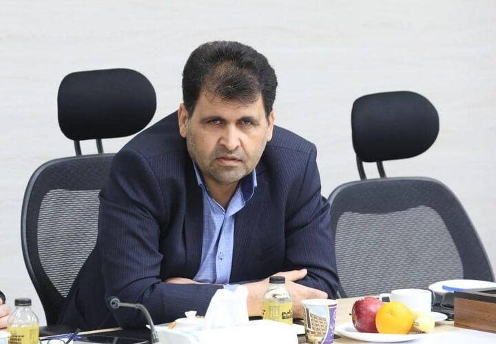 انحصار صادرات برخی کالاها در اختیار افراد خاص است انحصار صادرات برخی کالاها در اختیار افراد خاص است