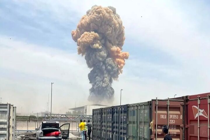 پرداخت مقرری بیمه بیکاری و مستمری به کارگران آسیبدیده بندر شهید رجایی پرداخت مقرری بیمه بیکاری و مستمری به کارگران آسیبدیده بندر شهید رجایی