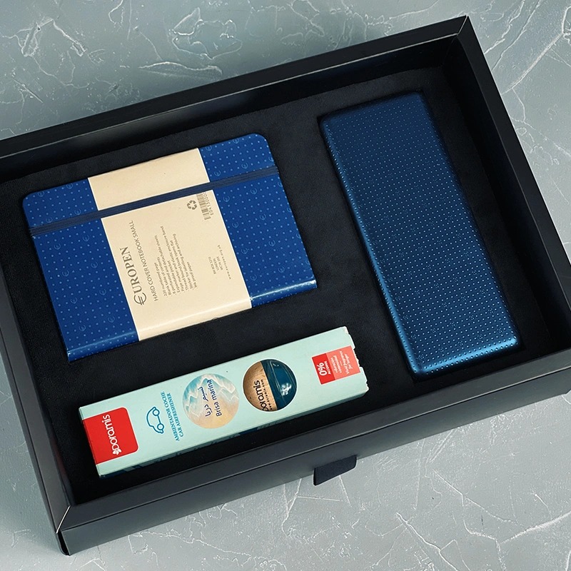 راهنمای جامع انتخاب بهترین هدیه سازمانی برای مناسبتهای خاص