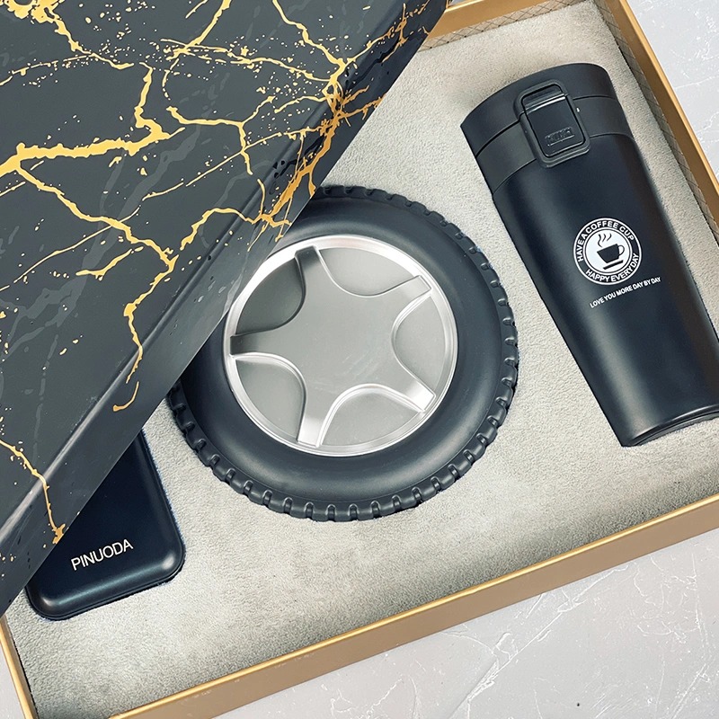 راهنمای جامع انتخاب بهترین هدیه سازمانی برای مناسبتهای خاص