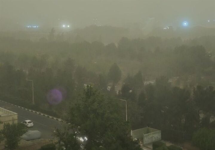 سرعت ۱۰۸ کیلومتری طوفان تهران