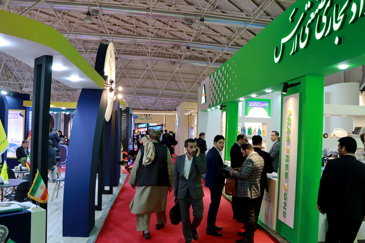 موانع صادراتی از مسیر فعالان اقتصادی برداشته شود