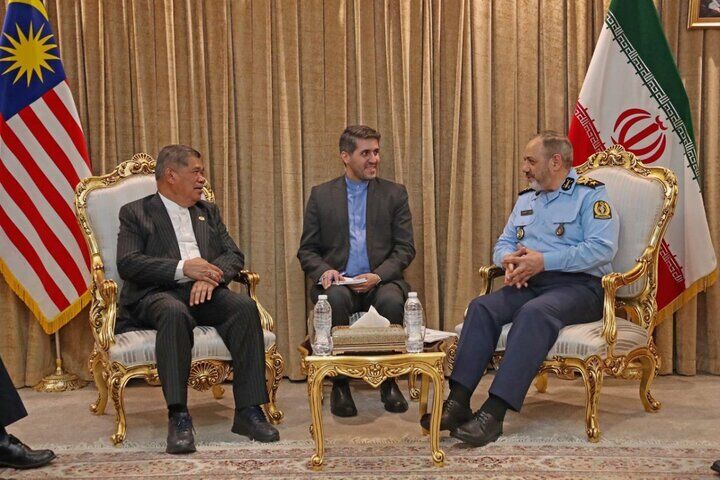 وزیر کشاورزی مالزی با وزیر دفاع و پشتیبانی نیروهای مسلح دیدار کرد