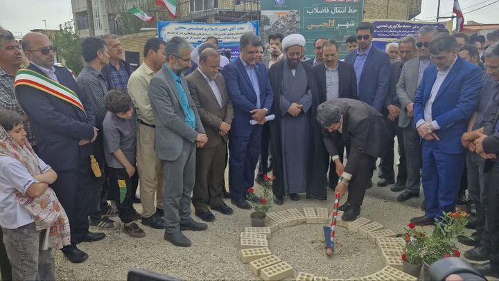 آغاز طرح انتقال فاضلاب لالجین به تصفیه خانه همدان