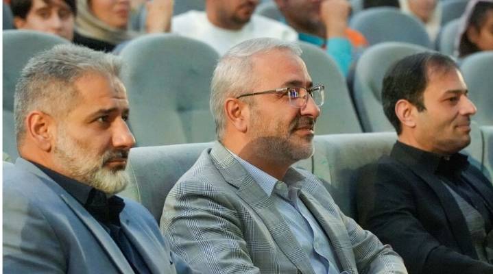 تجلیل از ۳۵۰ سبزبان و پاکبان نمونه در جشن بزرگ کار و کارگر