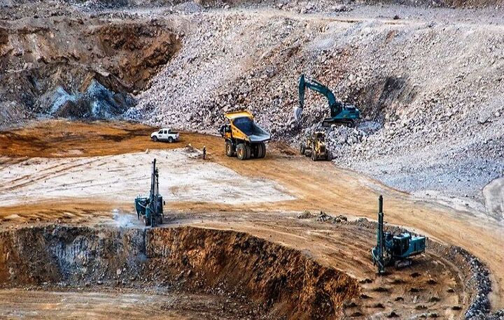 ۴ هزار و ۵۹۲ میلیارد ریال حقوق دولتی معادن استان مرکزی وصول شد ۴ هزار و ۵۹۲ میلیارد ریال حقوق دولتی معادن استان مرکزی وصول شد