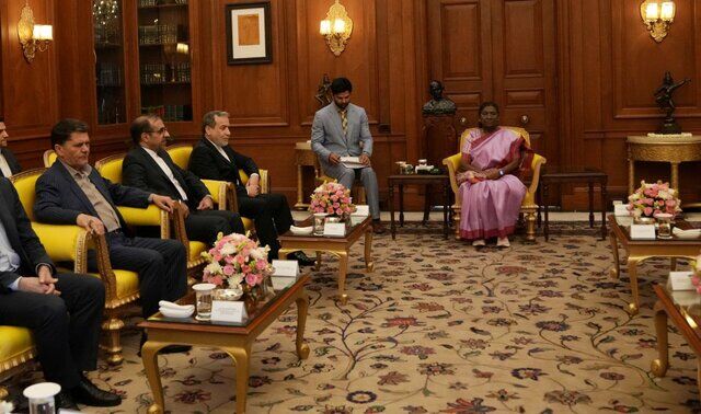 عراقچی با رئیسجمهور هند دیدار کرد عراقچی با رئیسجمهور هند دیدار کرد