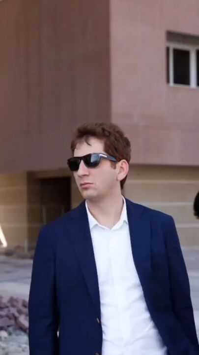 اولین تصویر از بابک زنجانی در بیرون از زندان اولین تصویر از بابک زنجانی در بیرون از زندان