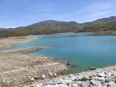 تشدید تنش آب آشامیدنی در بانه| هنوز خبری از وعده های مسئولان در میان نیست تشدید تنش آب آشامیدنی در بانه| هنوز خبری از وعده های مسئولان در میان نیست