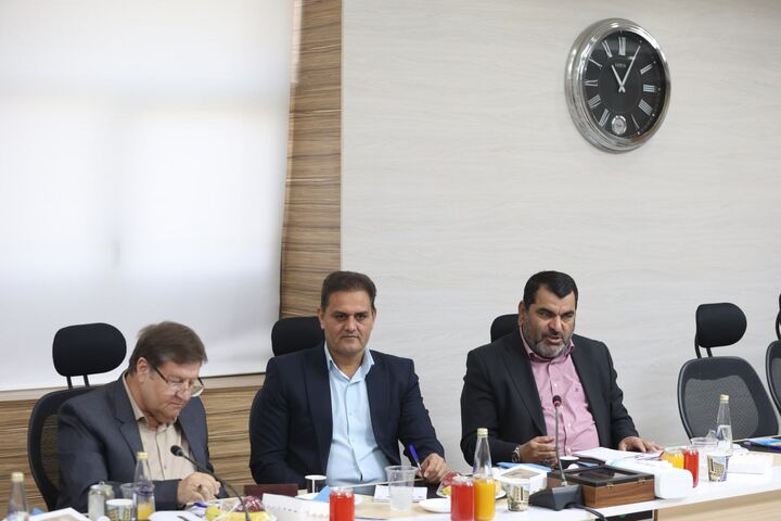 انتقاد رئیس اتاق بازرگانی آبادان از قطعی‌های برق بی برنامه کارخانه‌ها و واحدهای تولیدی
