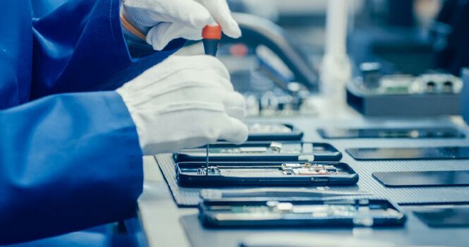 آیا اپل میتواند پایگاه تولیدی خود را رها کند؟ | سایه سنگین چین بر سیب آمریکایی آیا اپل میتواند پایگاه تولیدی خود را رها کند؟ | سایه سنگین چین بر سیب آمریکایی