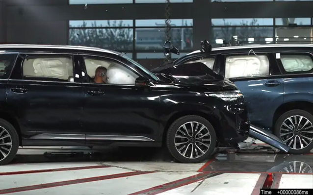 تست های سه گانه ایمنی بدنه خودرو اکستریم VX؛ ایمنی حداکثری با XTRIM VX