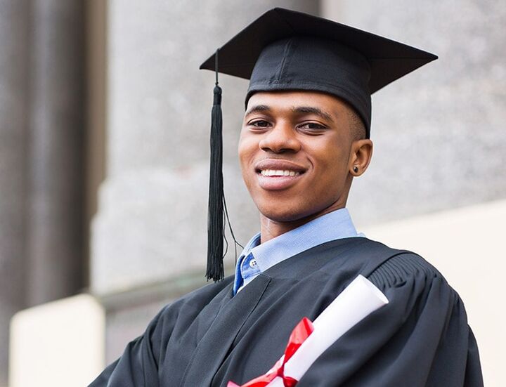 موانع و چالشهای اخذ اقامت دائم کانادا بعد از تحصیل: آنچه باید بدانید موانع و چالشهای اخذ اقامت دائم کانادا بعد از تحصیل: آنچه باید بدانید