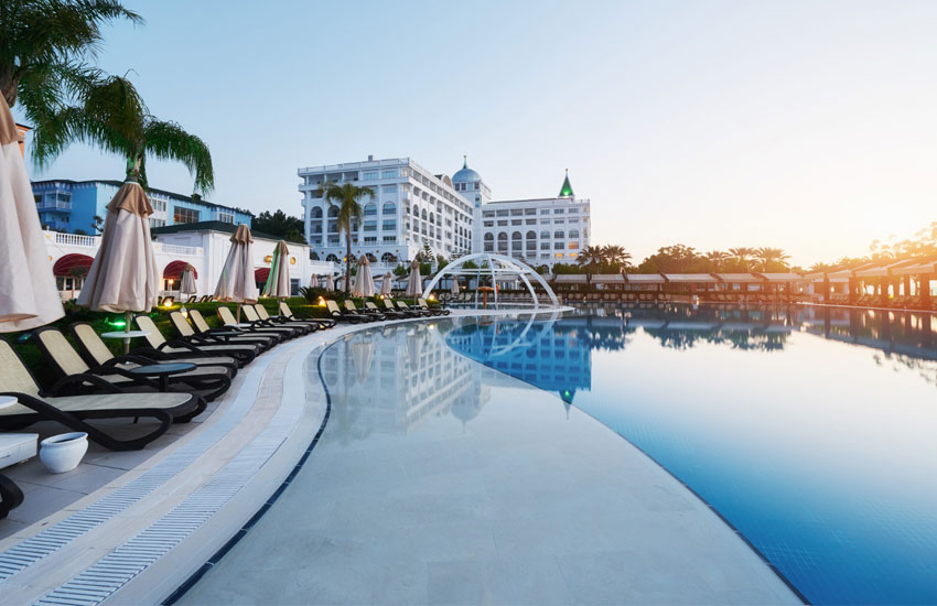 وقتی رزرو هتلهای وان به یک تجربه هیجانانگیز تبدیل میشود