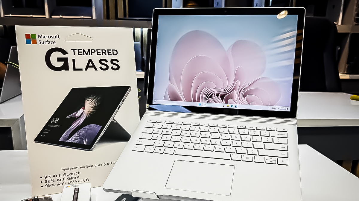 رشد بازار لپ تاپ استوک در ایران: چرا خرید عمده لپ تاپ بهترین فرصت ۱۴۰۴ است؟