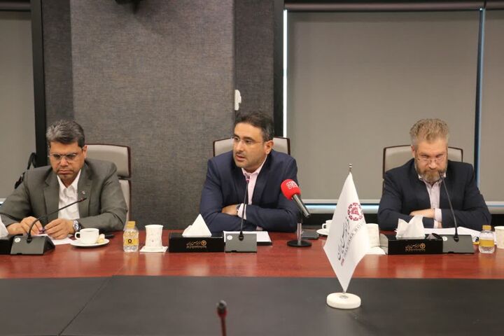 «پتوسعه» زنجان راهی بورس شد