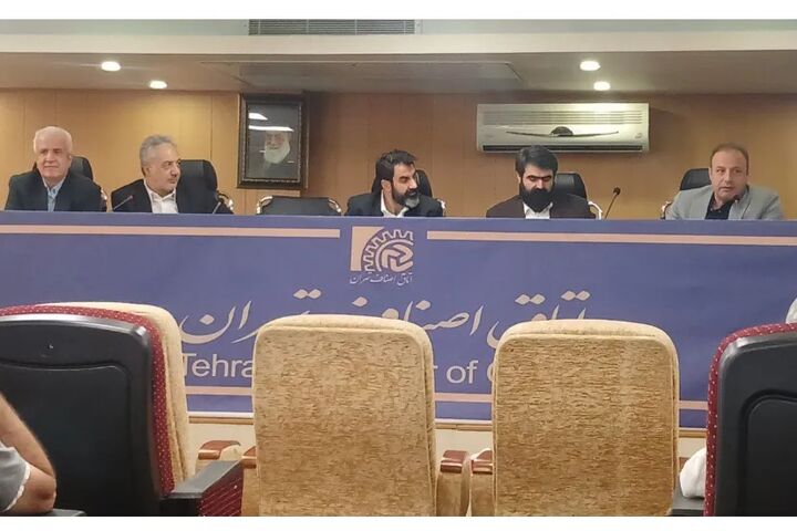 بحران ارزی در آیتی بالا گرفت؛ اعتراض صنفی واردکنندگان رایانه به تاخیر در تخصیص ارز