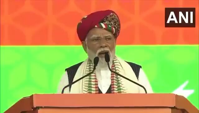 مودی خطاب به پاکستان: نان بخور و قوی شو، گلوله من همیشه یک گزینه است مودی خطاب به پاکستان: نان بخور و قوی شو، گلوله من همیشه یک گزینه است