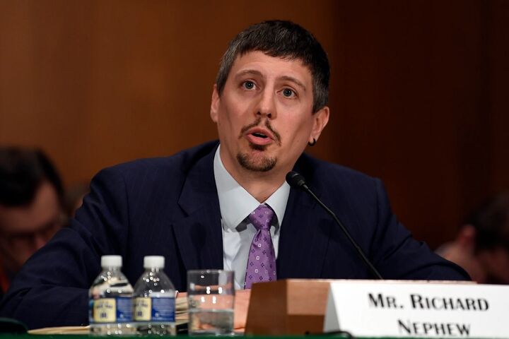 ایران به ما اعتماد ندارد؛ اما باید تأسیسات را جمع کند ایران به ما اعتماد ندارد؛ اما باید تأسیسات را جمع کند