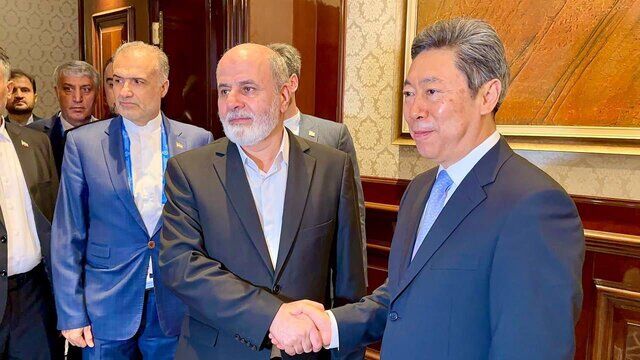 تأکید ایران و چین بر افزایش همکاریها به سطح راهبردی تأکید ایران و چین بر افزایش همکاریها به سطح راهبردی