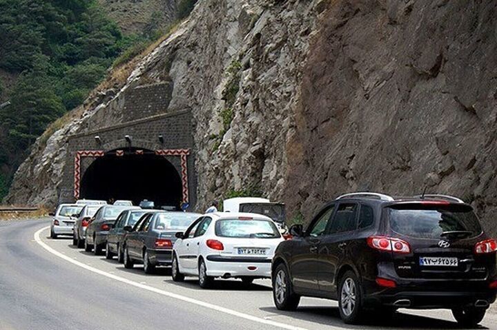 آخرین وضعیت جاده‌ها؛ جاده‌های مازندران در محاصره ترافیک