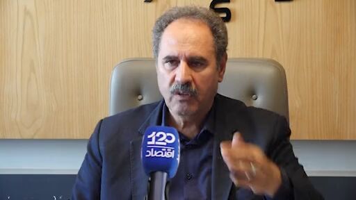 ساعت کاری بانکها ۶ تا ۱ ظهر است؛ کدام کاسب و تاجری ۶ صبح به دفتر کار و مغازهاش میرود؟ ساعت کاری بانکها ۶ تا ۱ ظهر است؛ کدام کاسب و تاجری ۶ صبح به دفتر کار و مغازهاش میرود؟