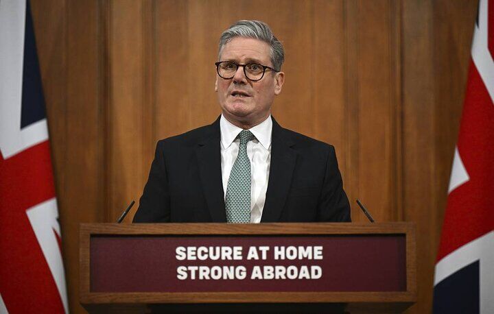 تشدید تنش بین ترامپ و پوتین؛ استارمر با رئیس جمهور آمریکا گفتگو میکند تشدید تنش بین ترامپ و پوتین؛ استارمر با رئیس جمهور آمریکا گفتگو میکند