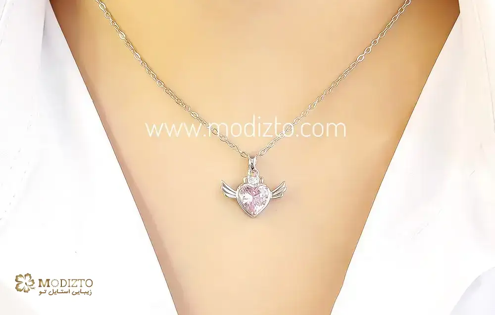 گردنبند زنانه، نمادی از جذابیت و زیبایی شما