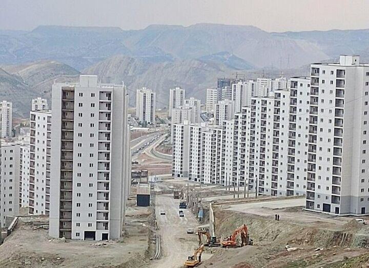 آورده متقاضیان مسکن در شهرهای جدید استان مرکزی نباید در حساب راکد بماند