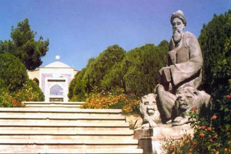 «بایزید بسطامی و ابوالحسن خرقانی» گنجینههایی بیبدیل؛ سهم ایران از گردشگری عرفانی صفر است