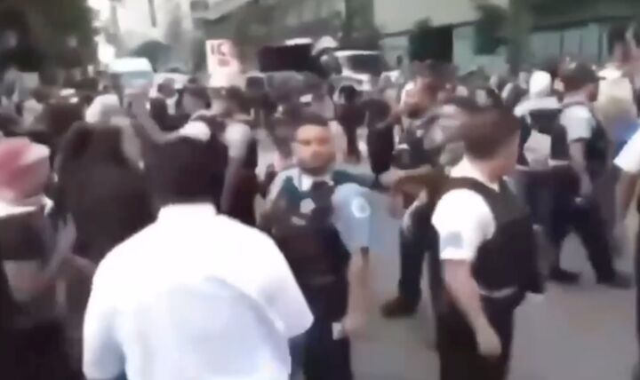 اعتراضات لس‌آنجلس به شیکاگو هم رسید