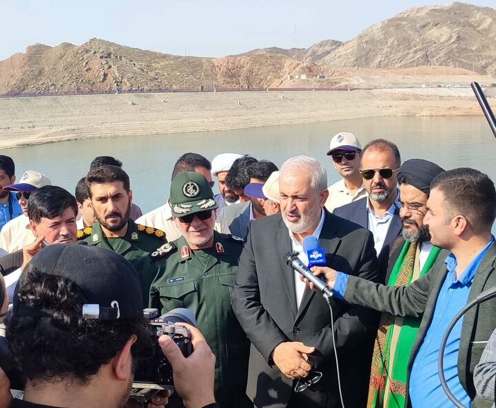 آغاز عملیات اجرایی ۲۳ واحد نیروگاه خورشیدی در ایلام