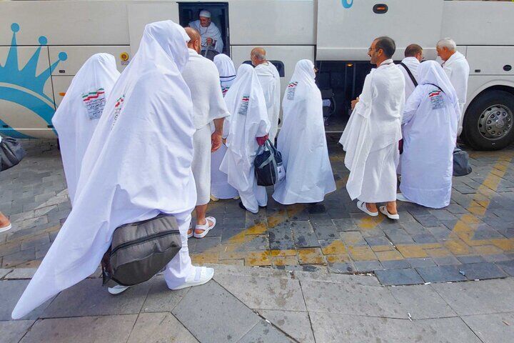 فرصت زیارت کربلا، سختیهای بازگشت را به کام حجاج شیرین کرد فرصت زیارت کربلا، سختیهای بازگشت را به کام حجاج شیرین کرد